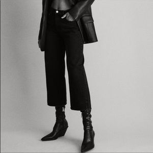 💥Zara wide leg cropped jeans💥